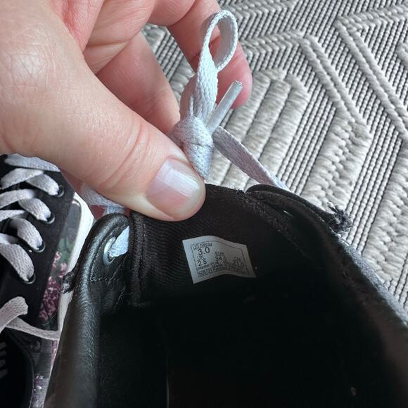 Vans ward floral lace up shoes - Picture 6 of 6